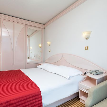 Hotel Zorna Plava Laguna Porec Luaran gambar