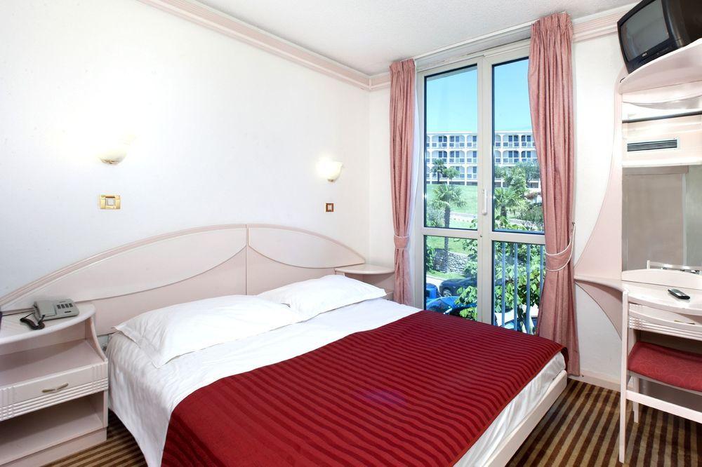 Hotel Zorna Plava Laguna Porec Luaran gambar