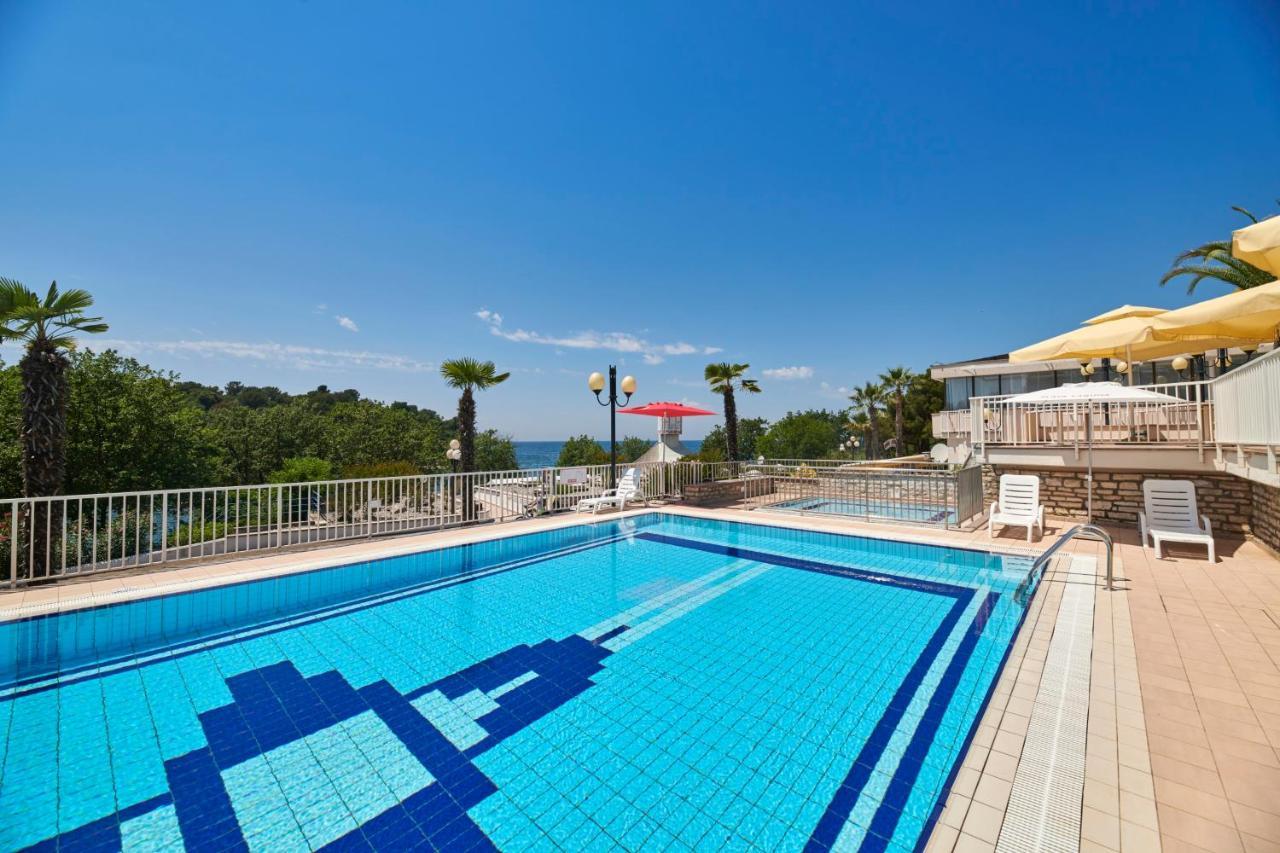 Hotel Zorna Plava Laguna Porec Luaran gambar