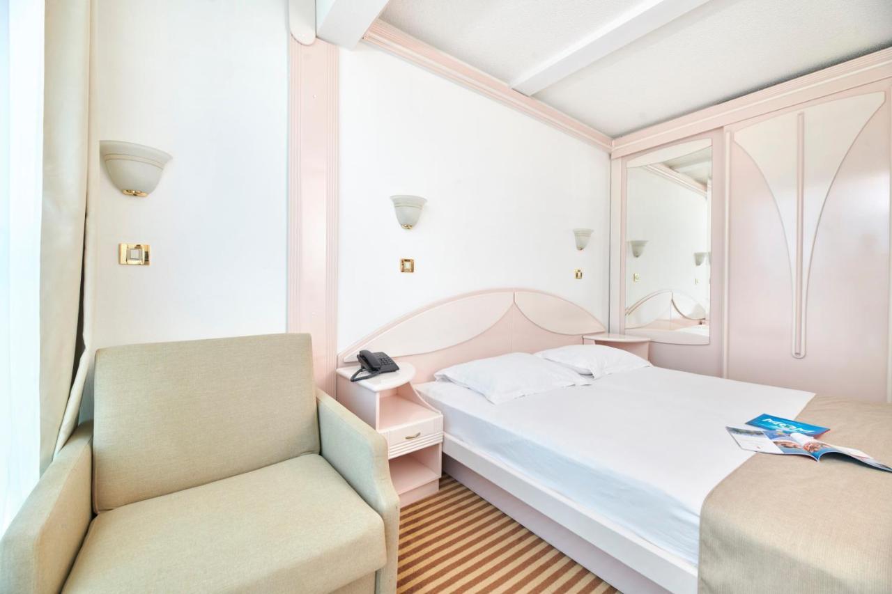 Hotel Zorna Plava Laguna Porec Luaran gambar